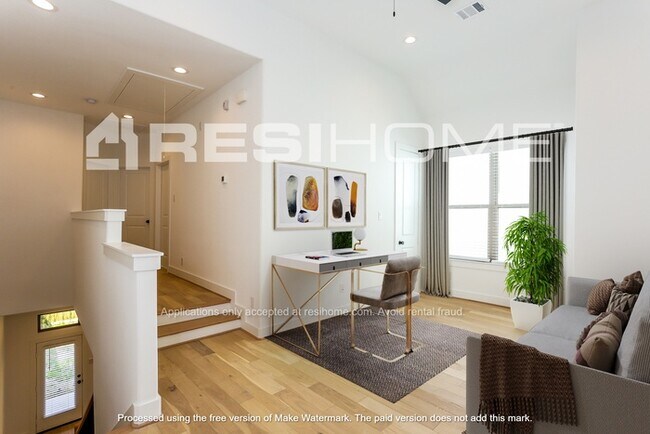 Building Photo - 3048 Truxillo St