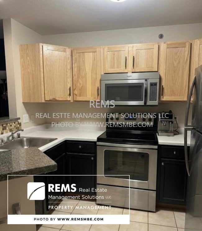 Building Photo - 33A Grand Canyon Dr