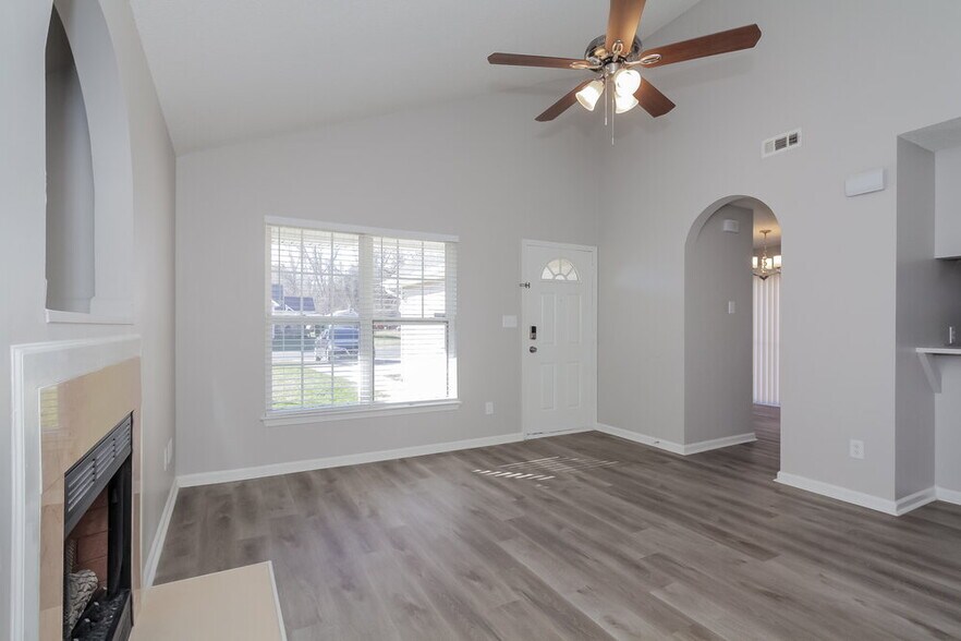 Building Photo - 4148 Canyon Creek Ln