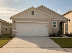 Building Photo - 1556 Gladewater Rd