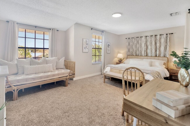 Building Photo - 1679 Tampa Rd