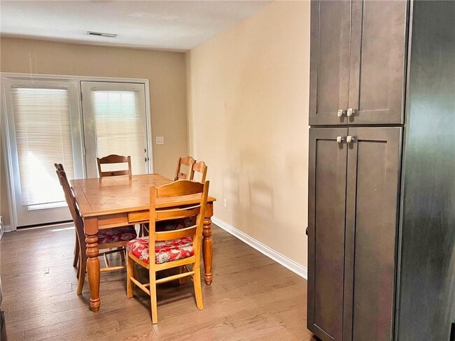 Building Photo - 119 Hogan Rd