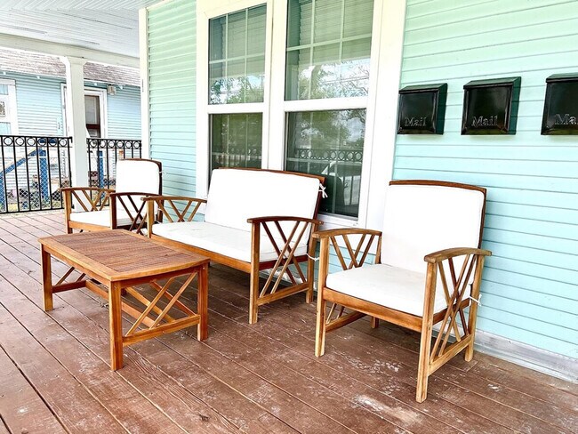 Building Photo - 1525 5th St