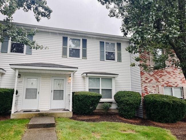 Building Photo - 311 Pheasant Run Ct