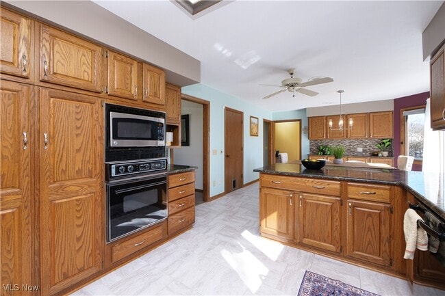 Building Photo - 5162 Johnnycake NE Rdg