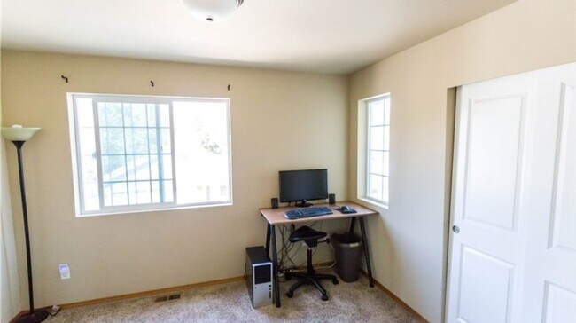 Building Photo - 713 Verbena
