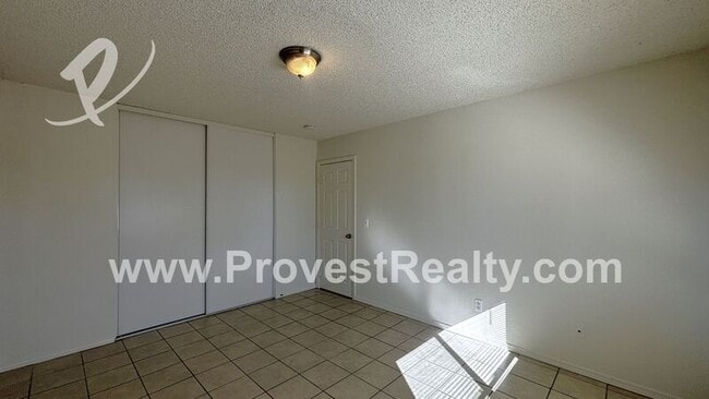 Building Photo - 21212 Multnomah Rd