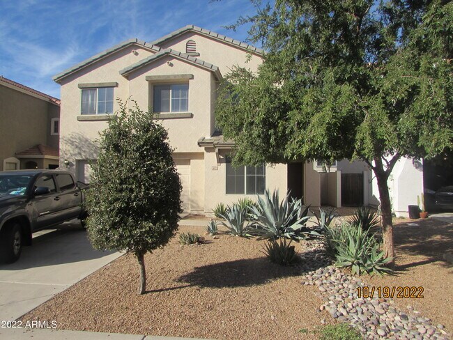 Building Photo - 450 E Maddison St