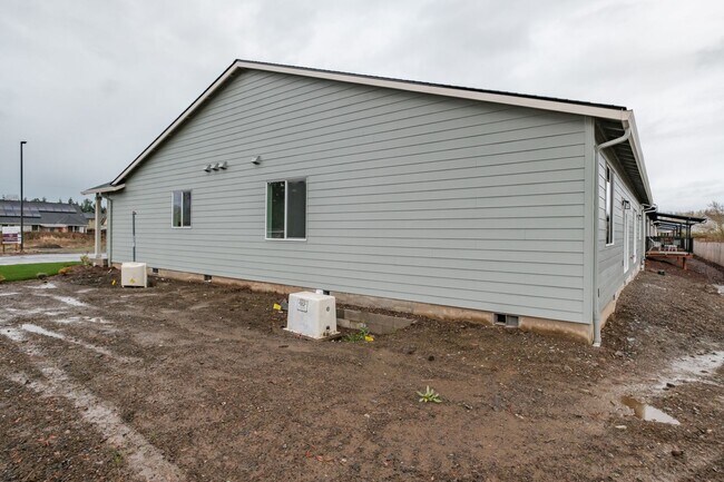 Building Photo - 2483-2485 Roll Tide Ct