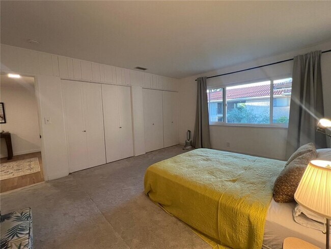 Building Photo - 740 W Huntington Dr