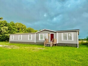 Building Photo - 55 County Rd NE 2220