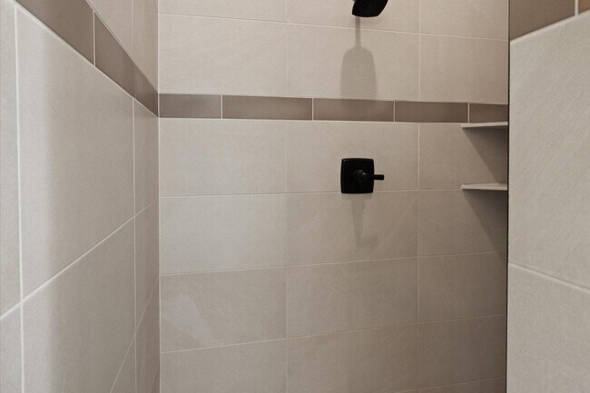 Building Photo - 4739 Fish Rock Cir