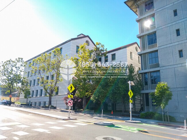 Building Photo - 1846 Spruce St