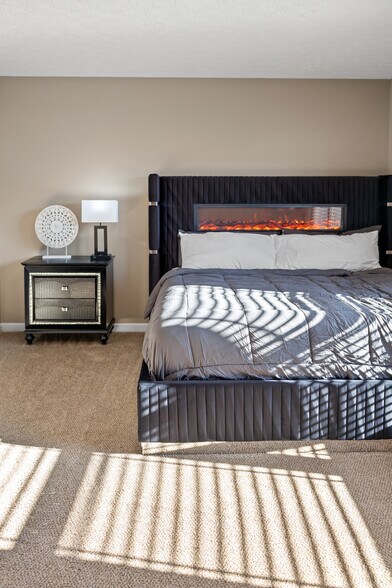 Building Photo - 25 Kettle Ct