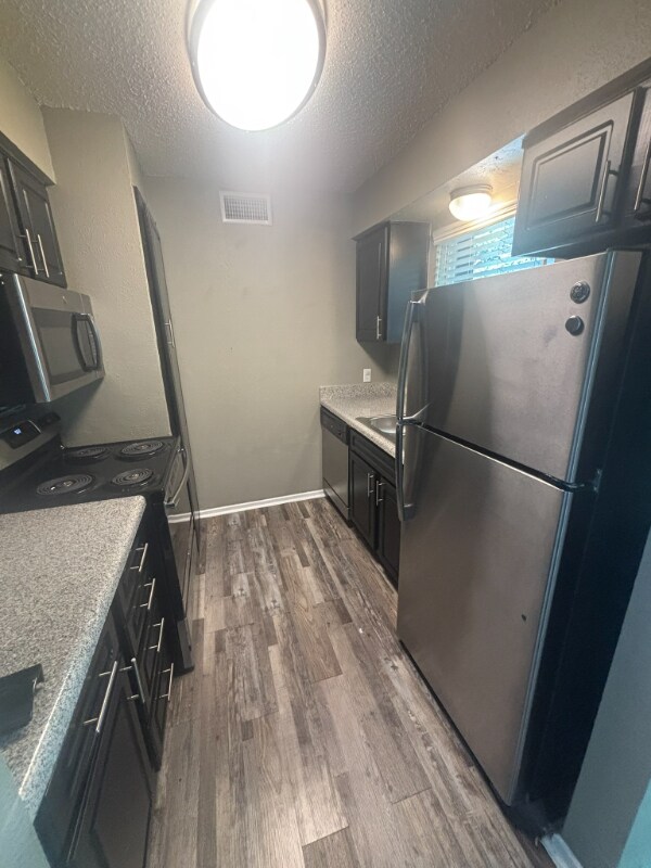 Building Photo - 351 Bedford Rd