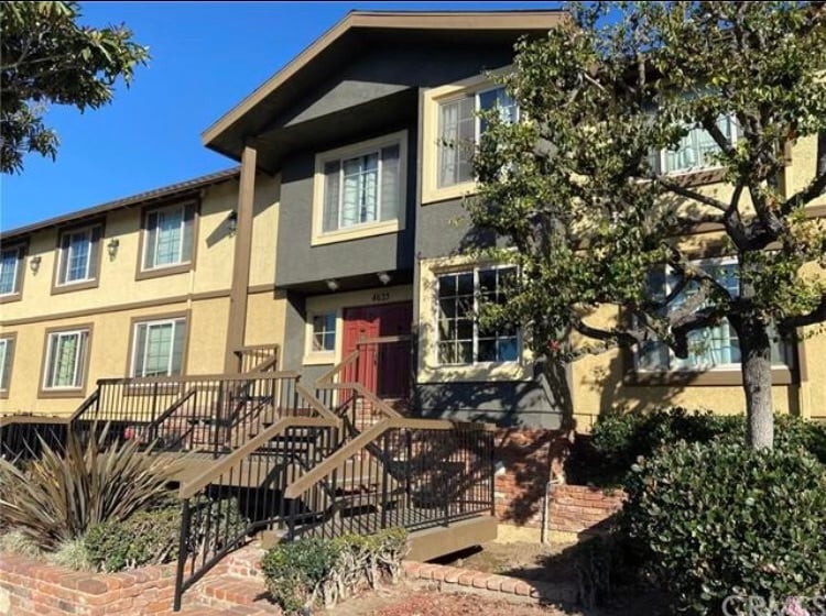 Building Photo - 4633 Marine Ave