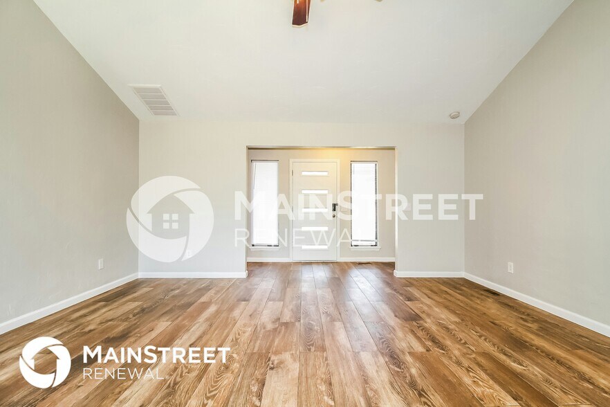 Building Photo - 1113 Countrywood Ln