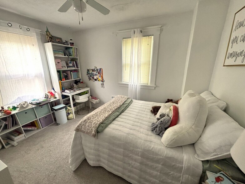 Bedroom 2 - 1301 Morten St