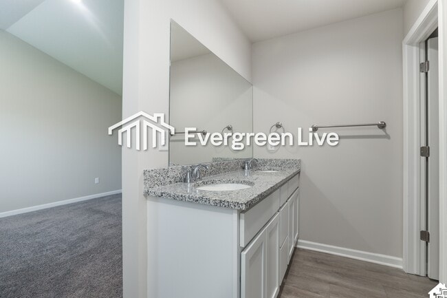 Building Photo - 108 Burlington Dr