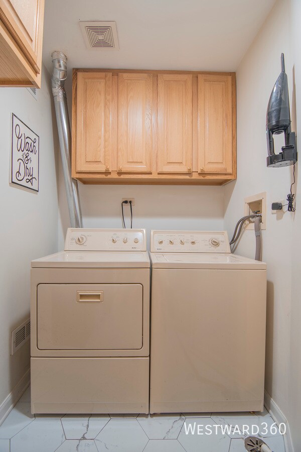 Building Photo - 1605 Thames Ct