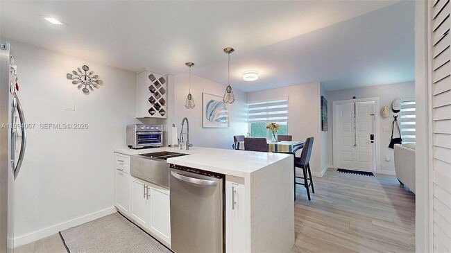 Building Photo - 6840 SW 45th Ln