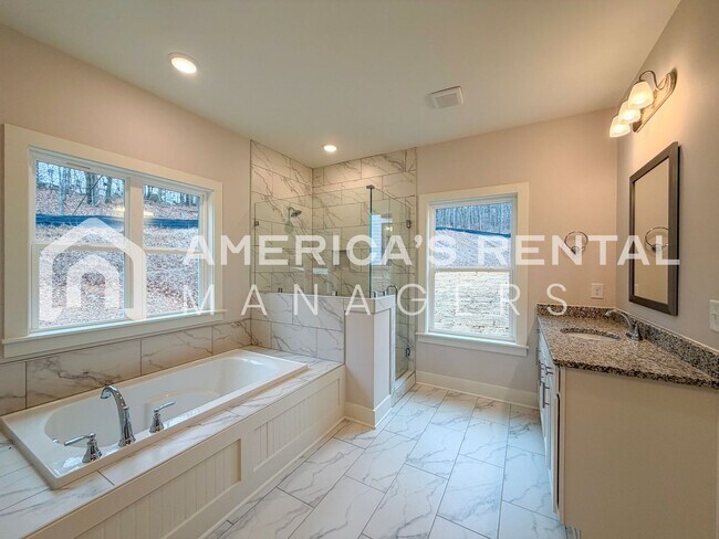 Building Photo - 101 Townmoor Ln