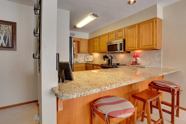 Building Photo - 282 Elk Ln