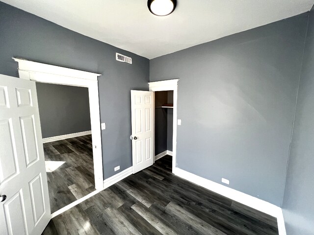 Building Photo - 6630 S Rhodes Ave