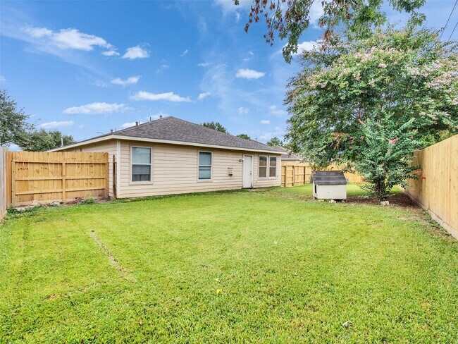 Building Photo - 502 Danbury Park Ln