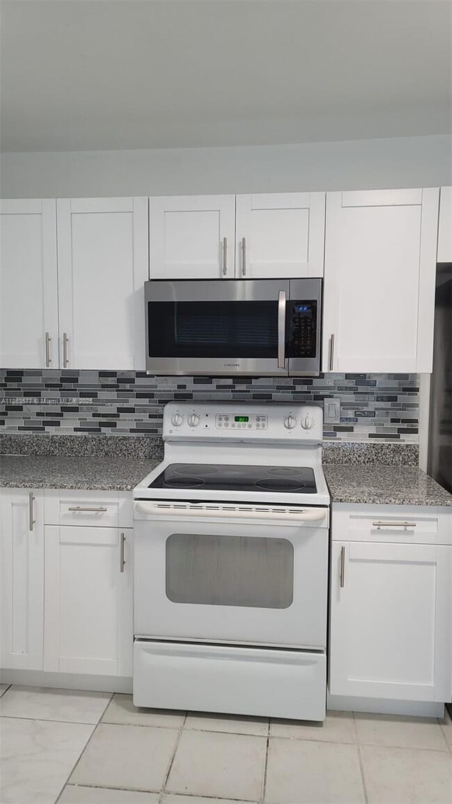 Building Photo - $3,000MONTHLY;720 SW 7TH STREET #720 HALLE...