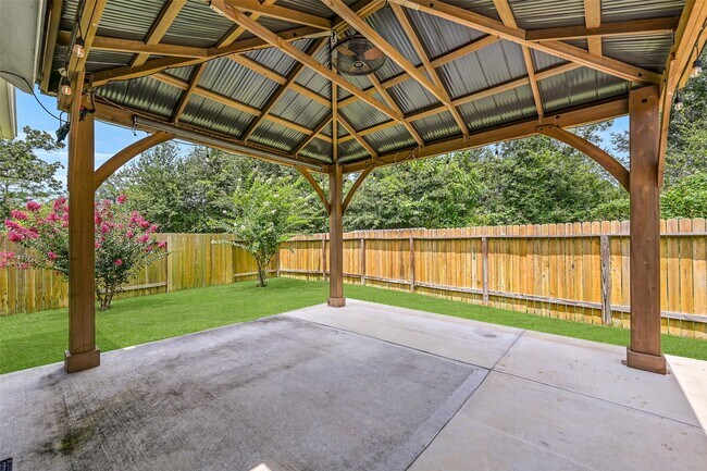 Building Photo - 23144 Shakespeare Dr