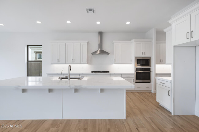 Building Photo - 3624 N 59th St