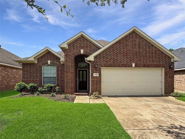 Primary Photo - 21910 Whispering Daisy Ct