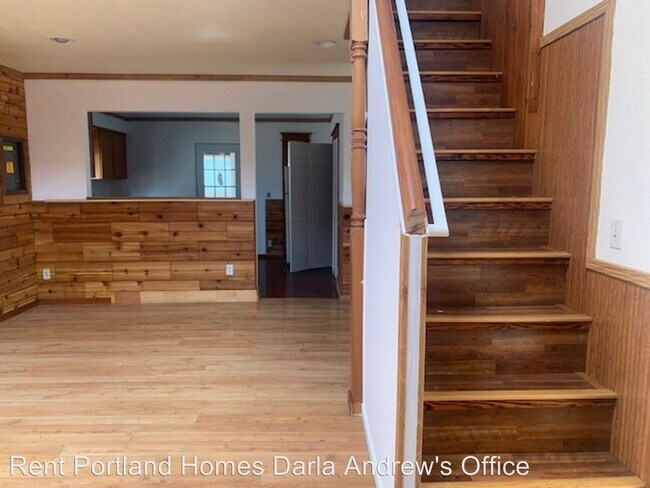 Building Photo - 2 br, 1 bath House - 6030 SW 170th Avenue