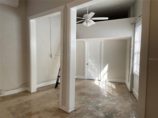Building Photo - 2305 W Texas Ave