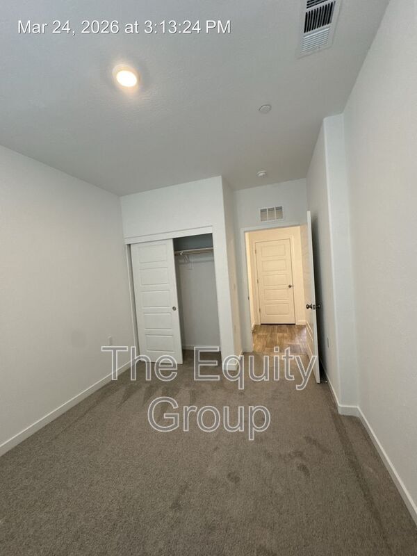 Building Photo - 2440 S Aubree St