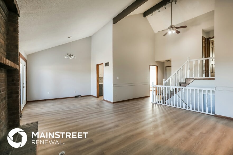 Building Photo - 2817 NW 5th St