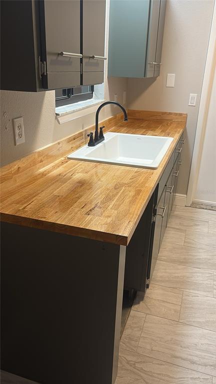 Building Photo - 376 Providence Blvd