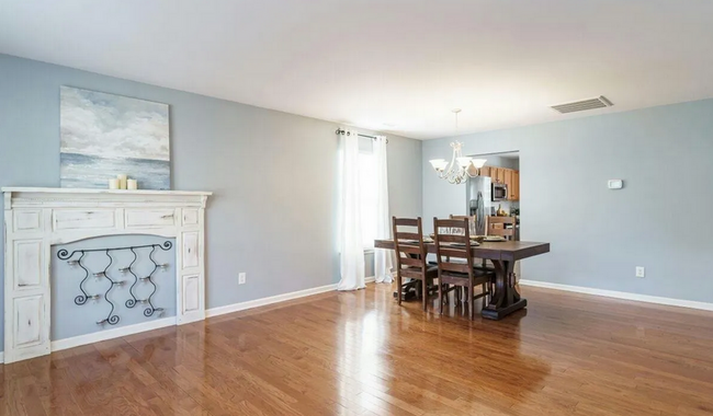 Building Photo - NEW LISTING!!!! Dont Miss Out