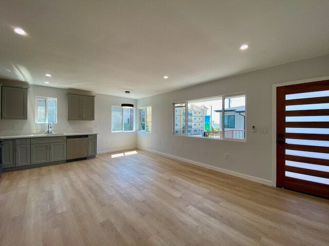 Building Photo - 3207 W 3rd St