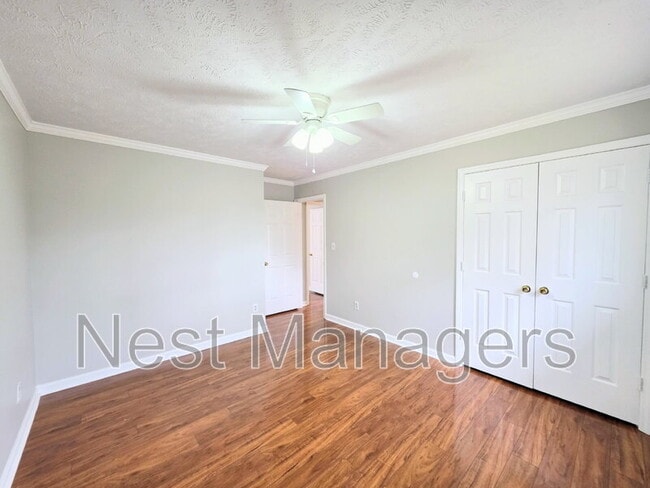 Building Photo - 7320 Avila Dr