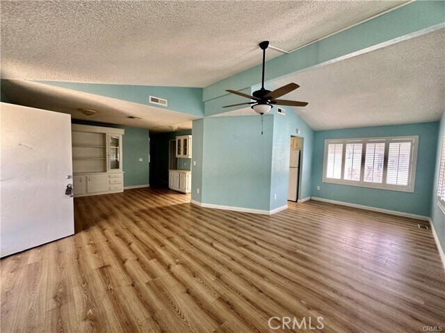 Building Photo - 2230 Lake Park Dr