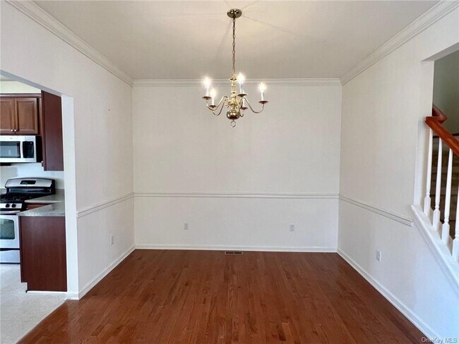 Building Photo - 24 Cobblestone Ln
