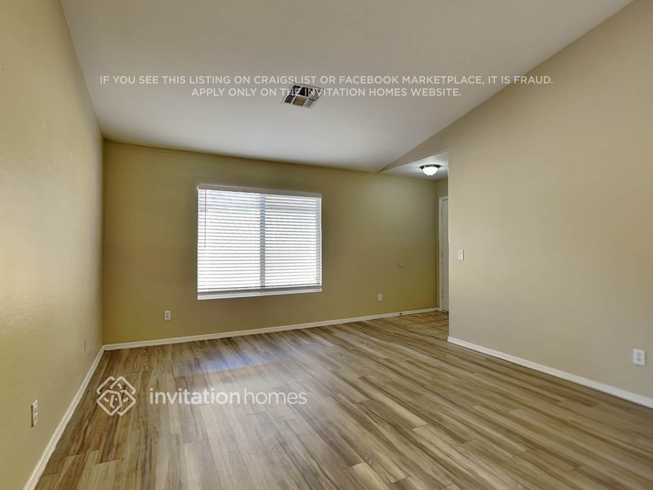 Building Photo - 12924 N Primrose St