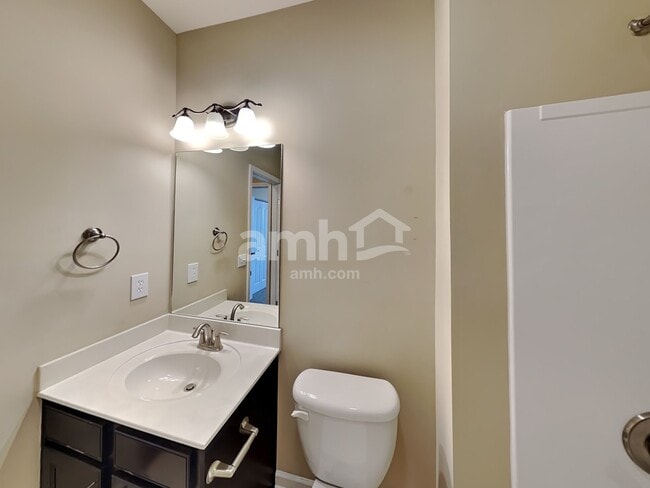 Building Photo - 207 S Dunnwood Ln