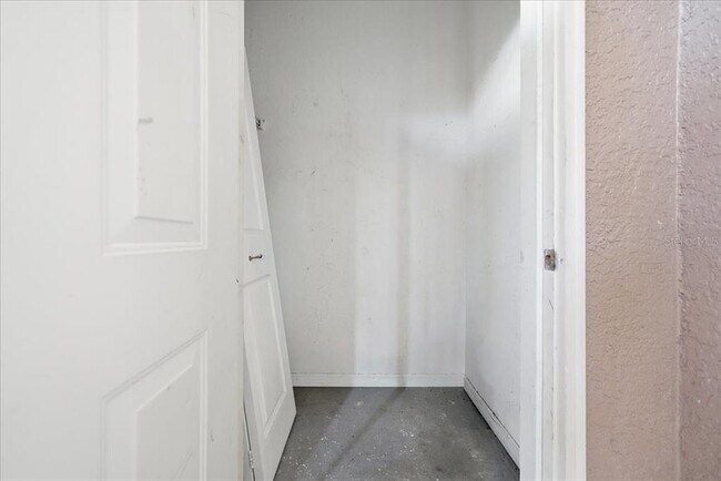 Building Photo - 6141 Metrowest Blvd