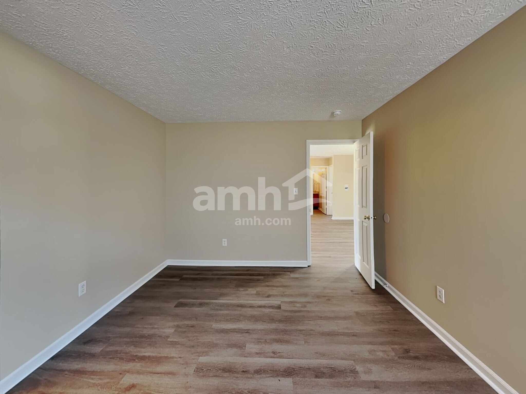 Building Photo - 2926 Limber Pine Dr