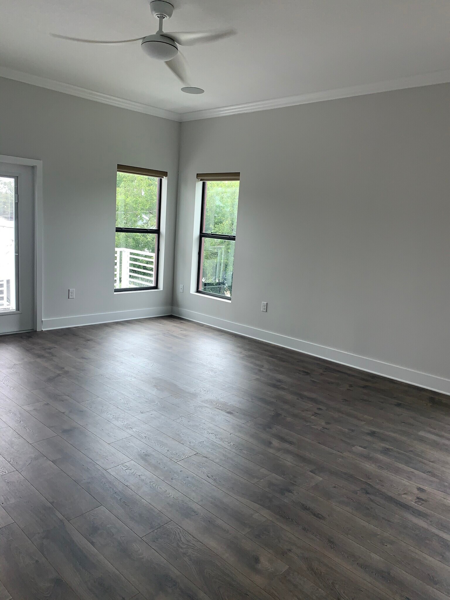 Living Room - 946 Highland Ave