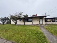 Building Photo - 3 Bed 1 Bath House Eureka