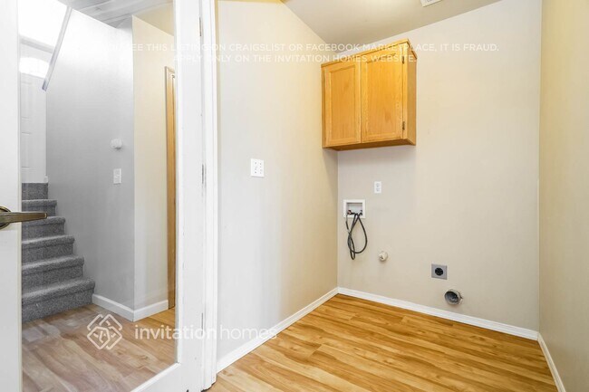 Building Photo - 17407 17th Ave E